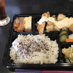 だいやめ - チキン南蛮弁当＝５００円 税込
            ※烏龍茶のサービス