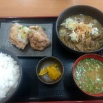 Tsurusu Parking Area (Kudari Sen) Snack Corner - もつ煮定食(唐揚げ２個付)¥850 ライス大(無料)