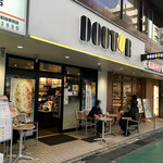 DOUTOR COFFEE SHOP Gyotokuekimaeten - 駅至近。