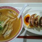 Kouraku En Ion Sendai Ten - 「味噌らーめん餃子セット」 着盆＼(^o^)／