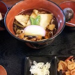 Rest House Fuji View - 黒ちゃん玉子の雲助そば・うどん（940円）