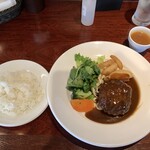 Bistro Masuya Futakotamagawa Ten - 養殖屋さんのハンバーグ