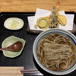 Soba Kobou Musashiya - 天ぷら蕎麦　1,300円(税別)
                      大盛り　250円(税別)
                      2020.06