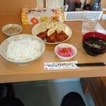 御食事処 べん  - 料理写真:からあげ定食650円