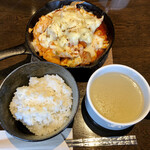 Cheese Dak-galbi & Kuppa Pusan Ajime Ningyocho - チーズダッカルビ、ごはん、スープ