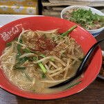 極とんラーメン - スタミナ極とんラーメン