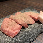 Itamae Yakiniku Issho Umeda Chayamacho - 