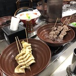 串串香 回転火鍋 - 回転している具