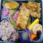 Yonehachi Kitasenju Marui Ten - カレイのお弁当/1,080