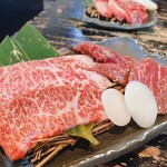 555 GO!GO!FIVE - 希少部位2種盛りランチ