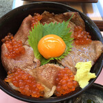 Donburi Senmonten Umitarou - 仙台牛炙り丼（税抜1,780円）