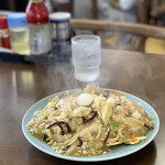 Ramen Chosaku - あんかけ焼きそば700円