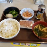 すき家 - 鮭のっけ朝食ミニ　360円