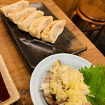 Nikujiru Gyoza no Dandadan Meidaimae Ten - 