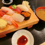 Yayoi Sushi Zengyo Honten - 