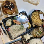 カリーナフードサービス - 料理写真:配達費込みで3,850円。