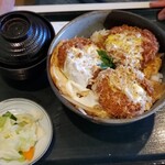 はだかや - 煮込みヒレカツ丼980円+消費税