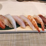 Kuzushi Sushi Kappou Kurage - 海月16貫盛ランチ