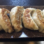 ダイリン - 料理写真:手作り餃子