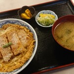 Adachi Ya - カツ丼