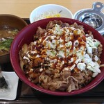 Sukiya Yamagata Akoya Ten - 期間限定お好み牛玉丼(メガ)+サラダセット(しじみ汁)