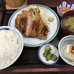 Ikoi Shokudo - とんかつ定食＋塩辛