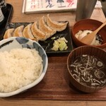 Nikujiru Gyoza no Dandadan Musashisakai Ten - 