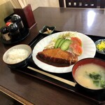 Tsukushi - とんかつ定食　通常７９０円（税込）のところ小ご飯で７３０円（税込）