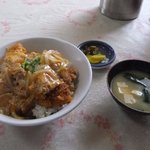 Drive-in Karafune - カツ丼　５５０円　（２０１２年７月現在）