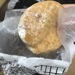 mister Donut Kyobashi Komuzu Gaden Shoppu - 