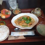 きまぐれごはん屋 いろはとね - 今週の いろはとね定食(鶏肉のカボチャ入りクリームソース)1,000円(税込)