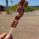 Hirugano Kogen Service Area Kudari Sen Snack Corner - ①飛騨牛串焼き　650円