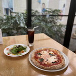 Makigama Pizza & Gallery Kamin - 