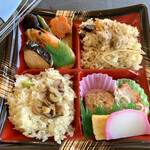 まんえい堂 - 料理写真:京風弁当 (松茸おこわ＆かしわおこわ)  ６３０円