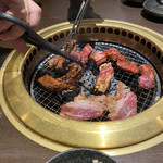 Yakiniku Yaruki Shinborikawa Honten - 