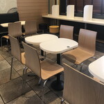 McDonald's Kawasaki Fujimidori Ten - 内観２０２０年１０月