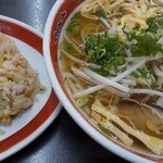 華苑 - 料理写真:やきめしラーメンセット。