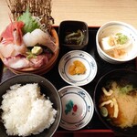 Mekiki no Ginji Kyassen Oofunato Ten - 日替わりお刺身定食