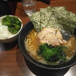 Itto Nansendai Ten - 醤油ラーメン７８０円＋ライスバー