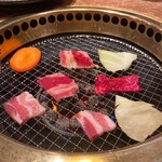 じゅうじゅう焼肉 カルビ大陸 - 