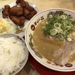 Tenka Ippin Takedaten - からあげ定食（ラーメンこってり、ニンニク有り）