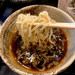 Gomi Hatchin Takaoka Ten - つけ麺のつけ汁は酸味と醤油風味