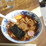 すが食堂 - ラーメン(370円)