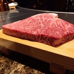 Kobe Beef Sute-ki Ishida. Links Umeda Ten - サシの入った黒毛和牛