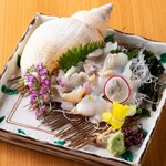 Gonbei Sha - バイ貝刺し980円(税抜)
      
      