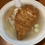 Akebono Ramen - カツラーメン（塩味）850円