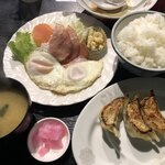 山海亭 - ラーメンは速完食