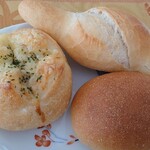 Tennen Kobo Bakery Toichi Ya - ツナチーズ、ミルクフランス、カレーパン