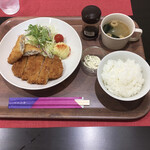 ダイニングカフェ ジン - 本日のランチ　ロースカツ　¥900