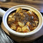 Chuka Sensai Renge - ＊麻婆豆腐・・お豆腐や挽肉もタップリ入っていて、私にはかなり辛い。辛さを控えて頂くべきだったと反省。 花椒もタップリで舌と唇がピリピリしますけれど、食べ進めるうちに少し慣れました。